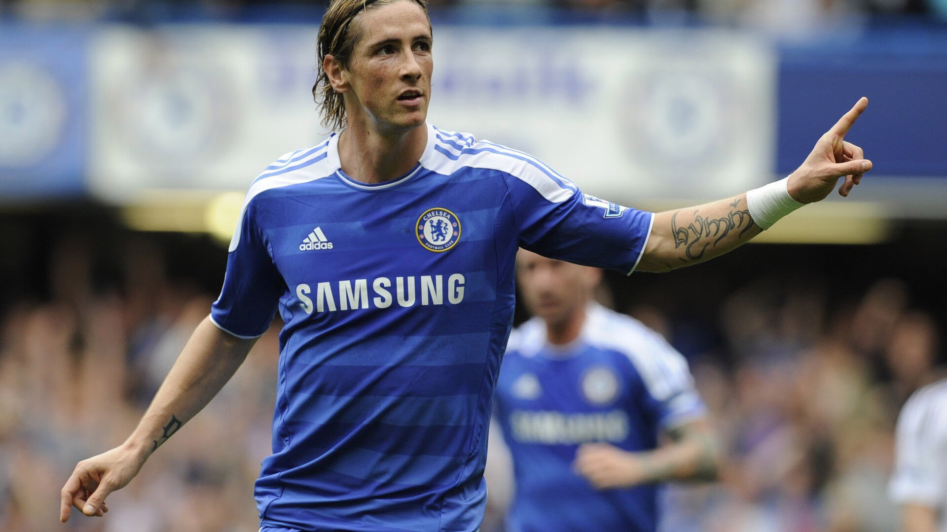 乐鱼体育在线登陆-《ApexLegends》“极夜突袭”地图全面升级,战术层出不穷!